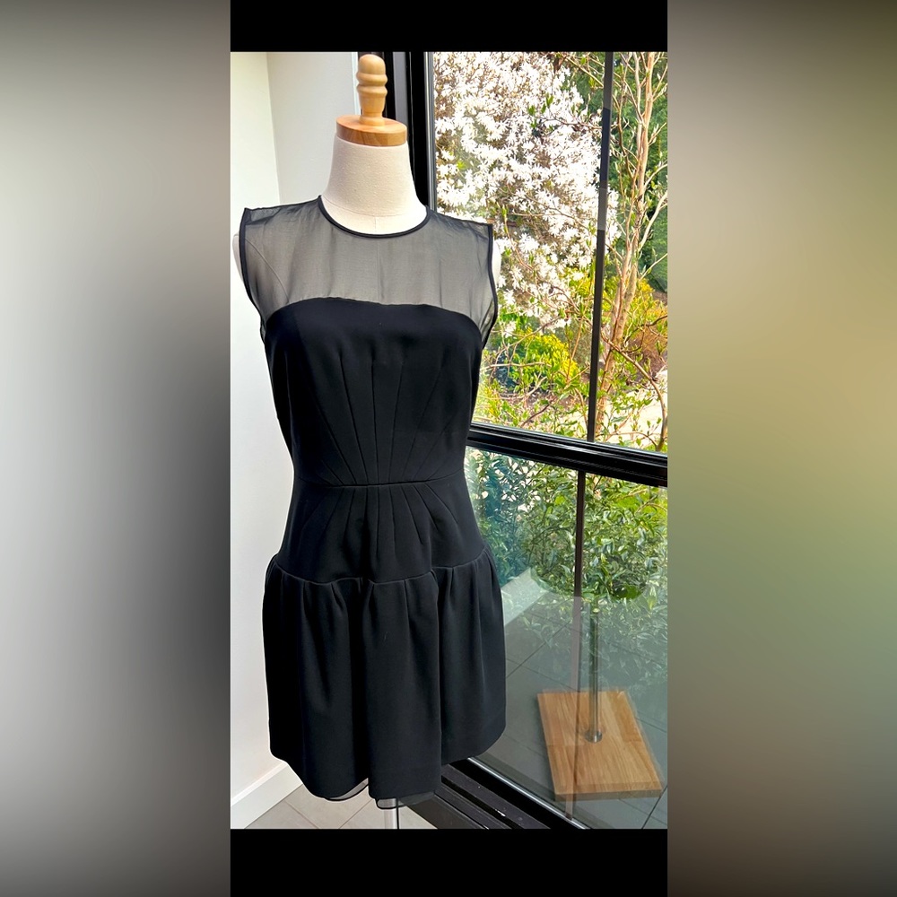 Black DIANE von FURSTENBERG mini dress size 10